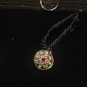 Black stretchy choker